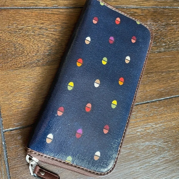 NWOT Fossil wallet - Picture 2 of 9